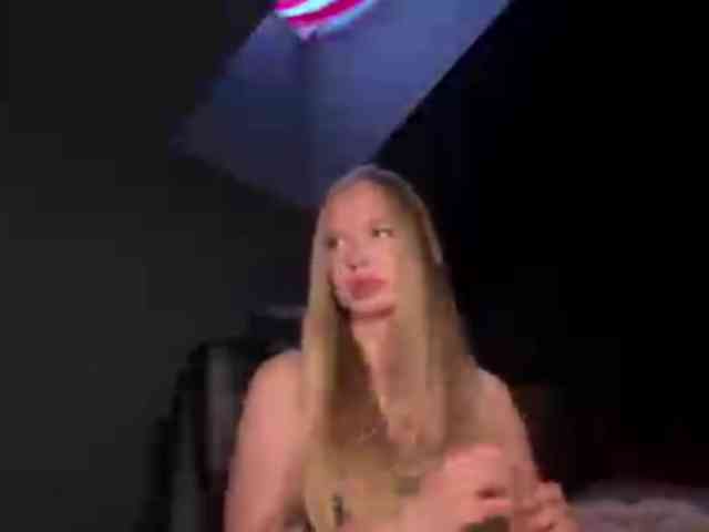 LizaRival webcam