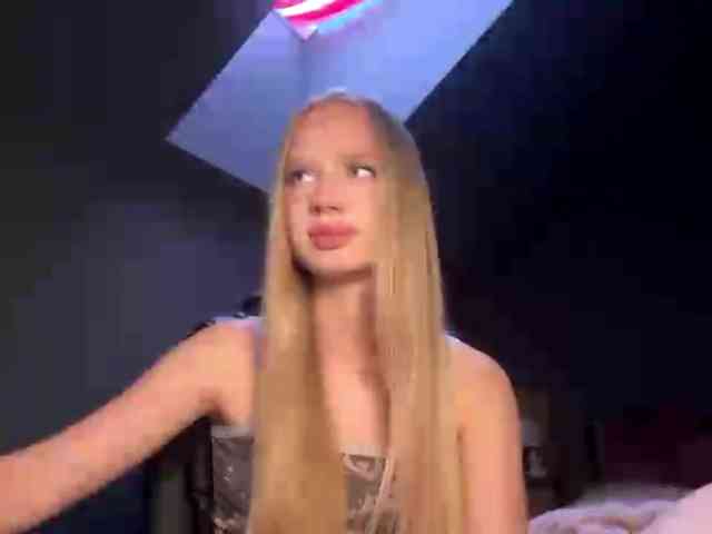 LizaRival webcam