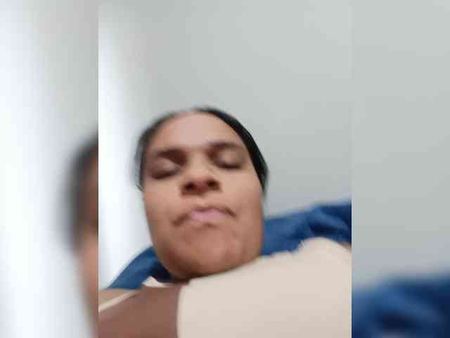 sexygirlbrown webcam