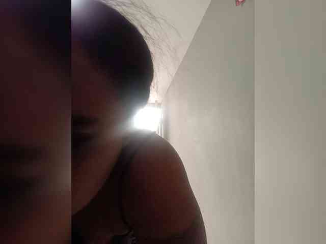 sexygirlbrown webcam