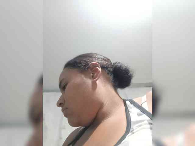 sexygirlbrown webcam