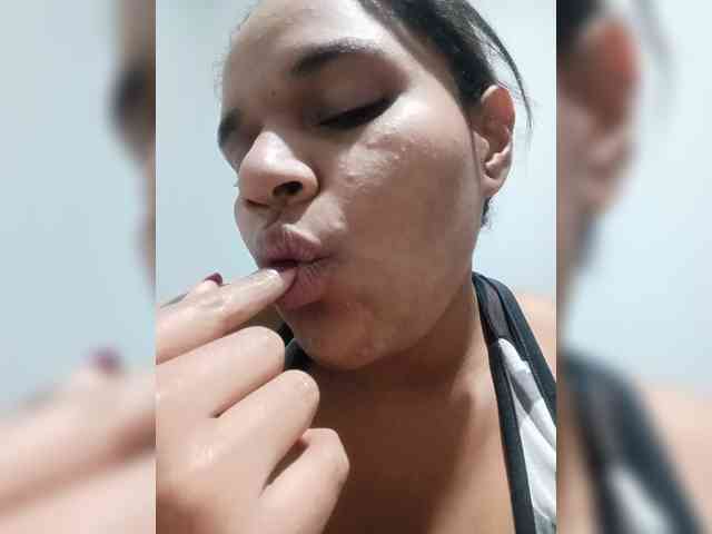 sexygirlbrown webcam