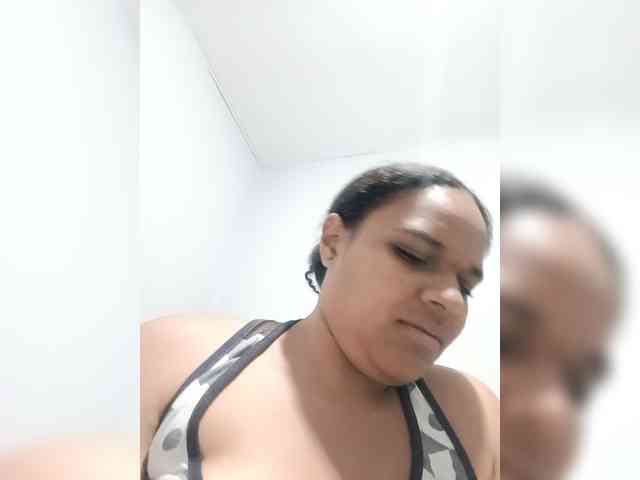 sexygirlbrown webcam