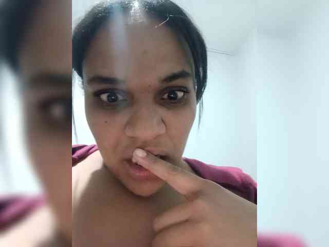 sexygirlbrown webcam