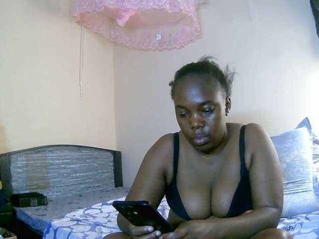 naughty-minx1 live cam on BongaCams