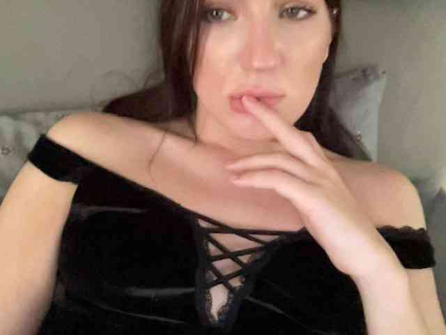LadyInfinity webcam
