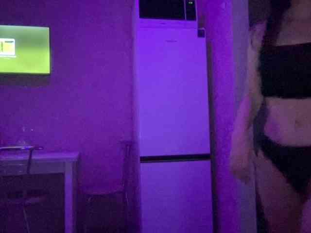 LadyInfinity webcam