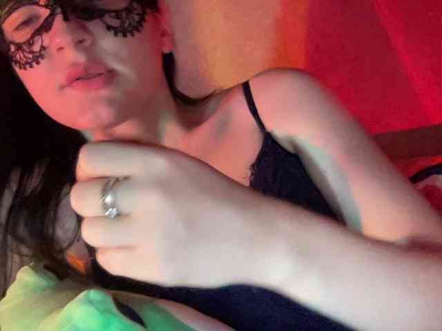 LadyInfinity webcam