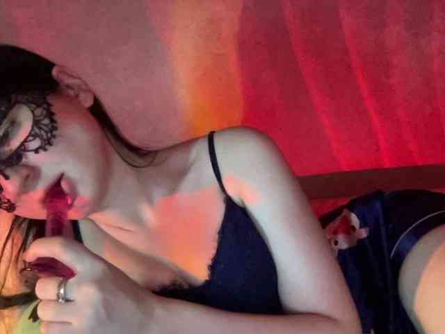 LadyInfinity webcam