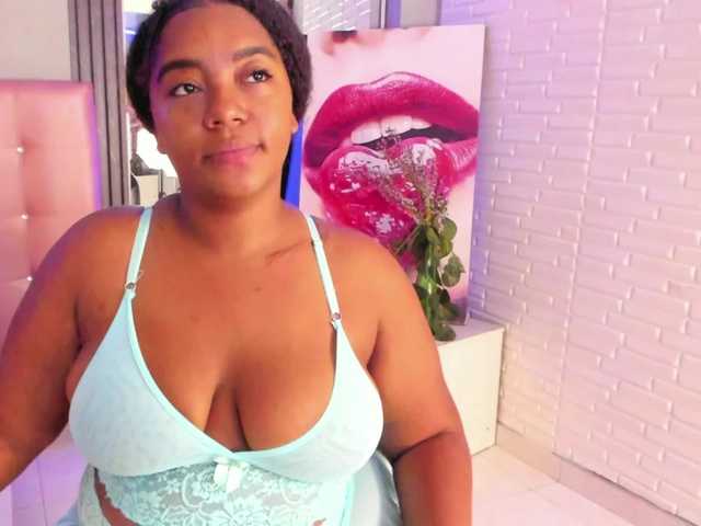 Stephanie-Wheeler live cam on BongaCams