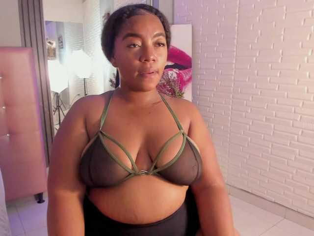 Stephanie-Wheeler live cam on BongaCams