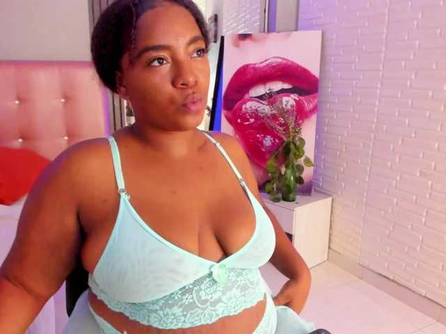Stephanie-Wheeler live cam on BongaCams