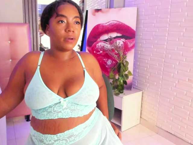 Stephanie-Wheeler live cam on BongaCams