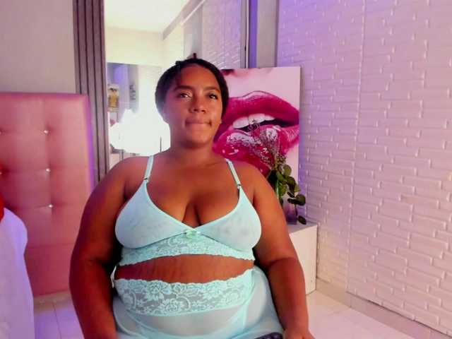 Stephanie-Wheeler live cam on BongaCams
