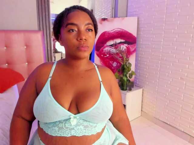 Stephanie-Wheeler live cam on BongaCams
