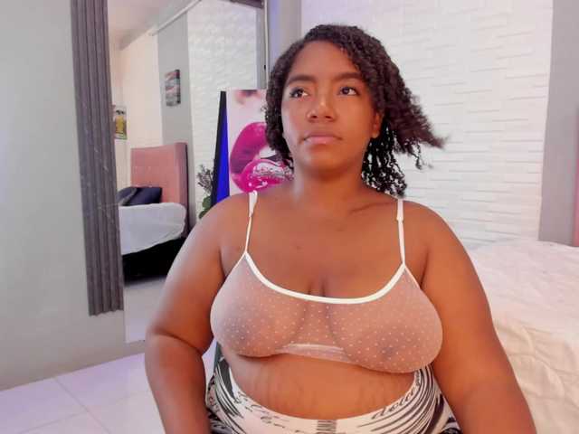 Stephanie-Wheeler live cam on BongaCams