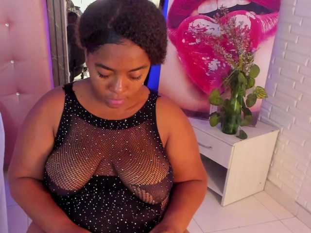 Stephanie-Wheeler live cam on BongaCams