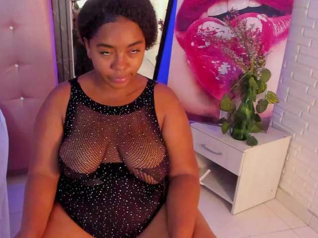 Stephanie-Wheeler live cam on BongaCams