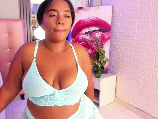 Stephanie-Wheeler live cam on BongaCams