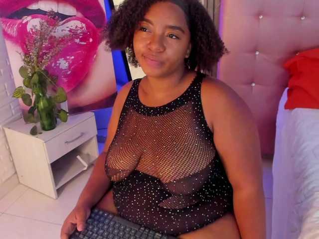 Stephanie-Wheeler live cam on BongaCams