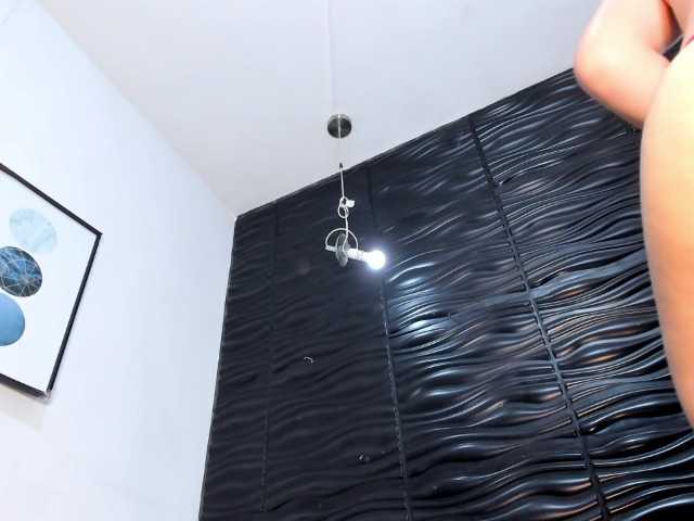 Kendra-Di-Marco live webcam show