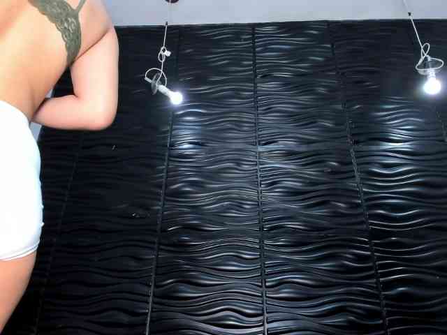 Kendra-Di-Marco webcam