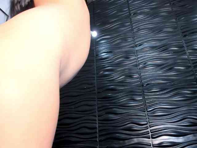 Kendra-Di-Marco webcam