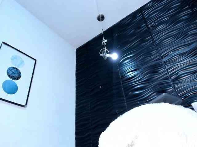Kendra-Di-Marco webcam