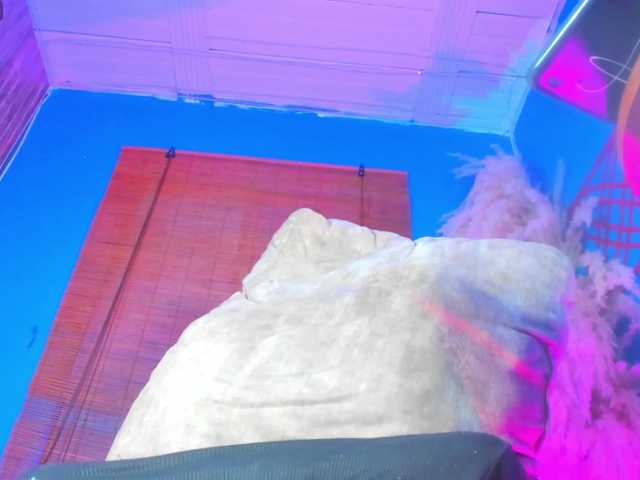valeria-torress live webcam show