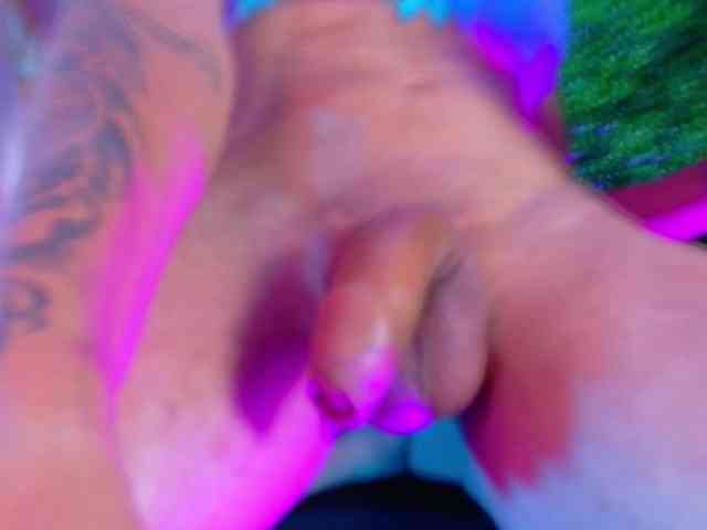 leo-torress Sex Cam Show