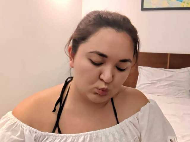 MollieWaltman live cam on BongaCams