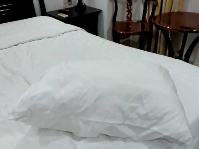 MollieWaltman live cam on BongaCams