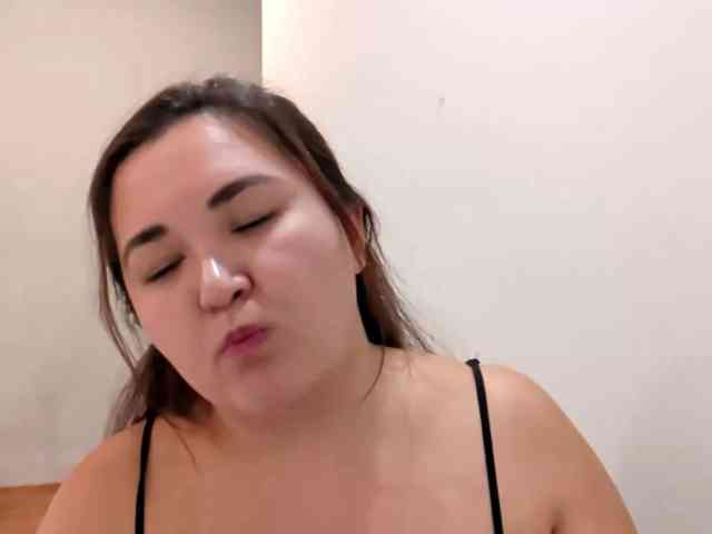 MollieWaltman webcam