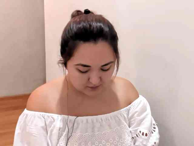MollieWaltman webcam