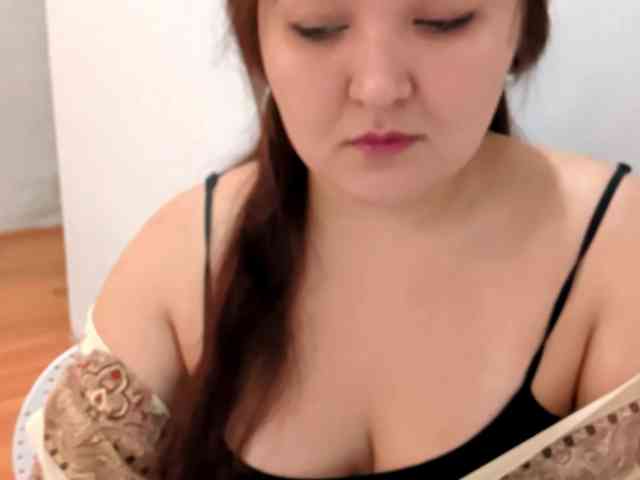 MollieWaltman webcam