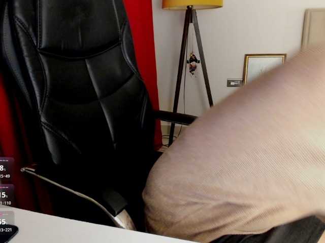 Anna1W live cam on BongaCams