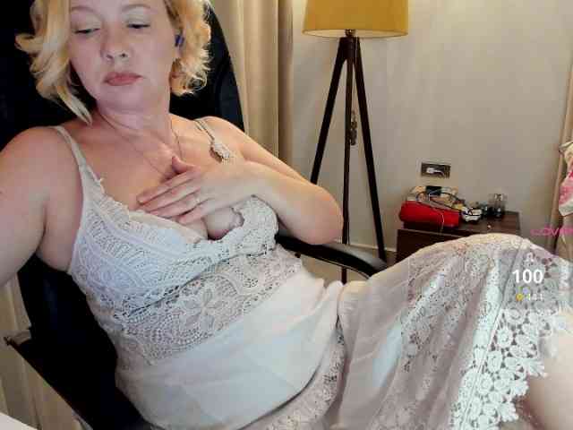 Anna1W webcam