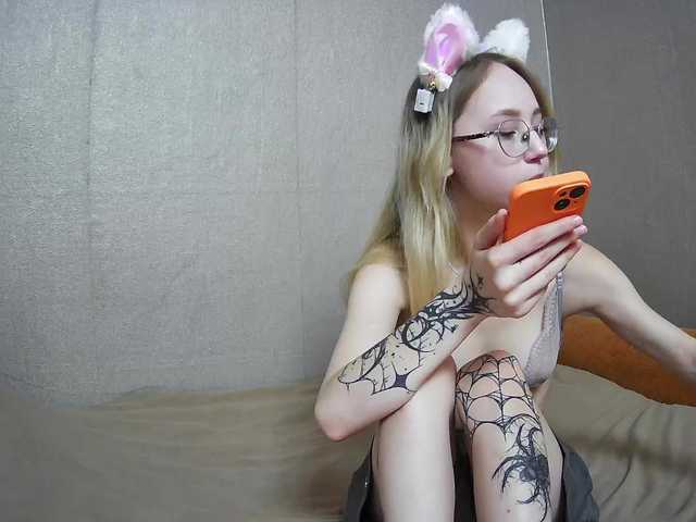 k1tty1ce live cam on BongaCams