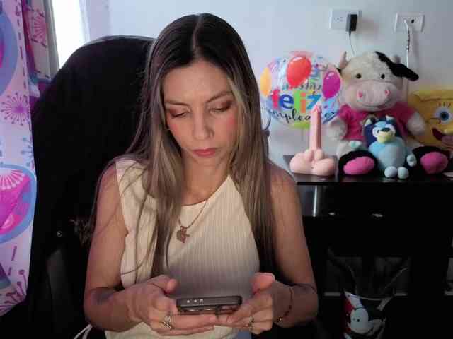 Milacoxx38 webcam