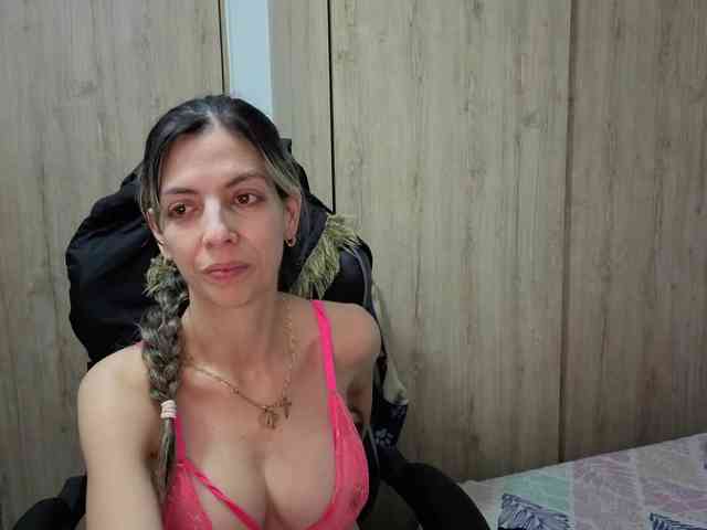 Milacoxx38 webcam