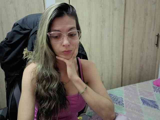 Milacoxx38 webcam