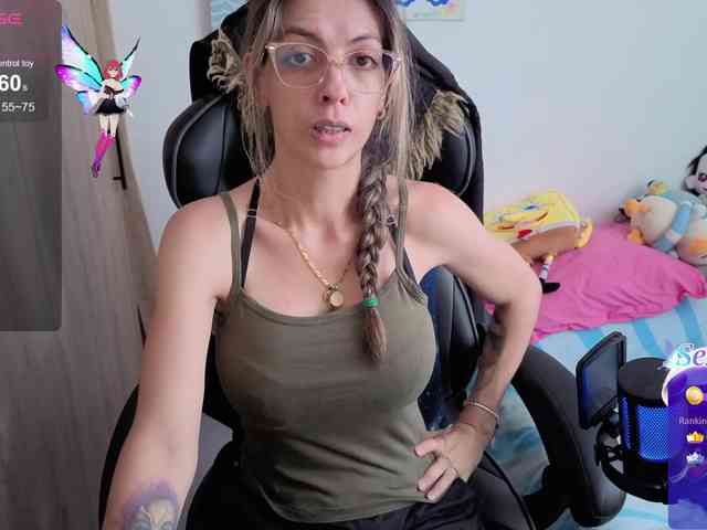 Milacoxx38 webcam