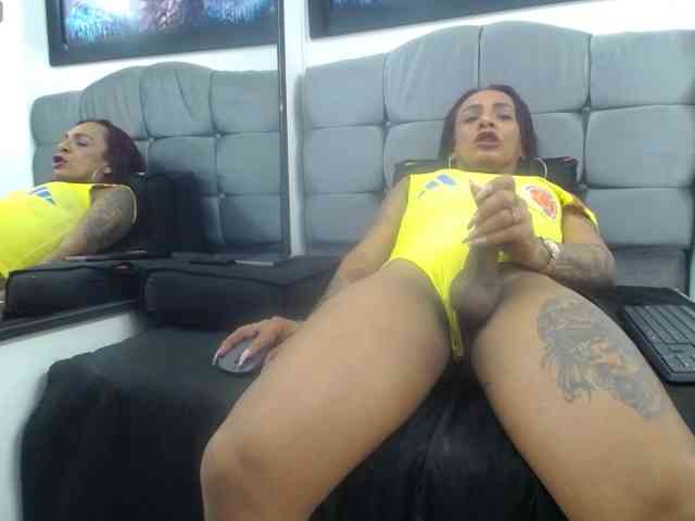 mariana-cock69