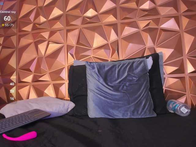 JadeZahar live cam on BongaCams