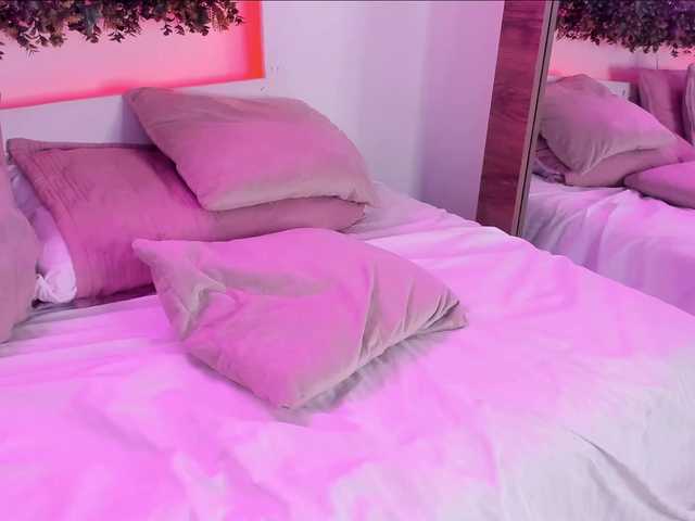JadeZahar live cam on UnifiedCams