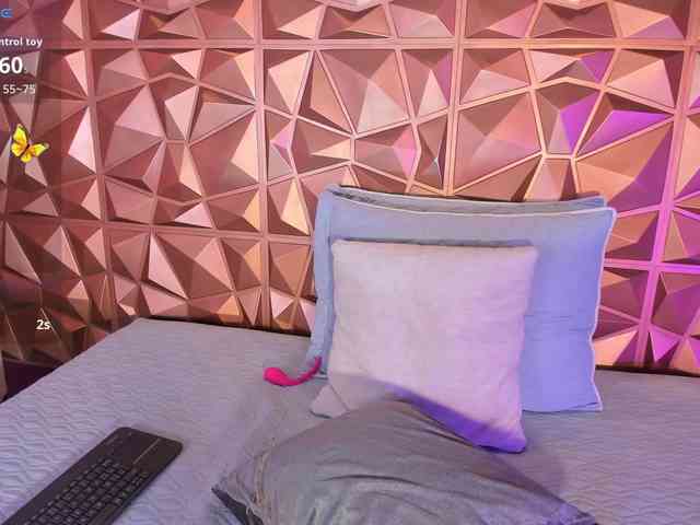 JadeZahar webcam