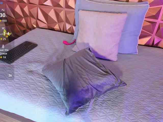 JadeZahar webcam
