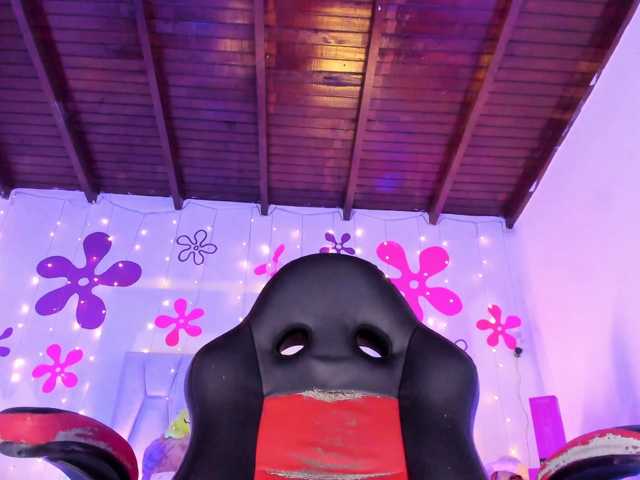 Tinyrose live cam preview