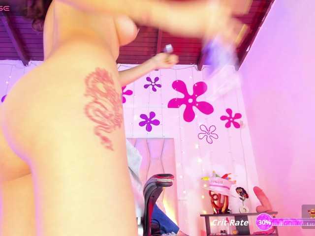 Tinyrose live cam on BongaCams