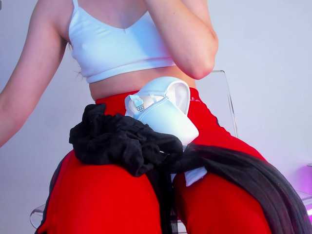 sofiarose1 live cam on BongaCams